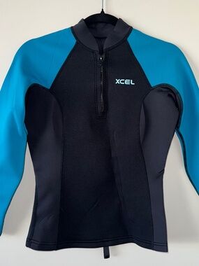 XCEL SLX 2/1 Women's Neoprene Surf Jacket Top – Size 8